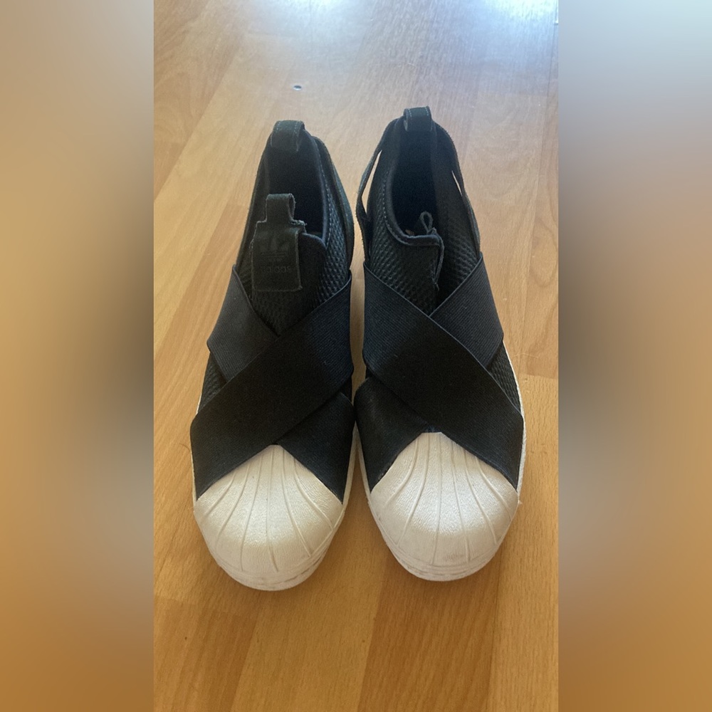 adidas size 10 womens